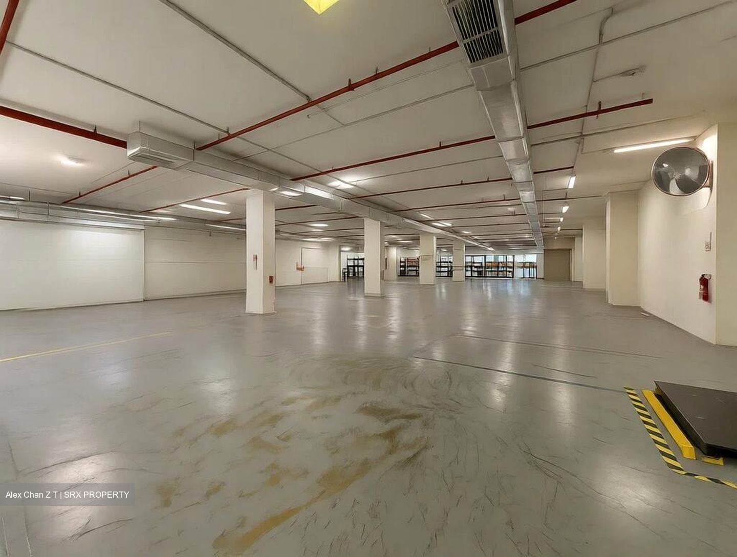 Airline House (D17), Warehouse #578705071